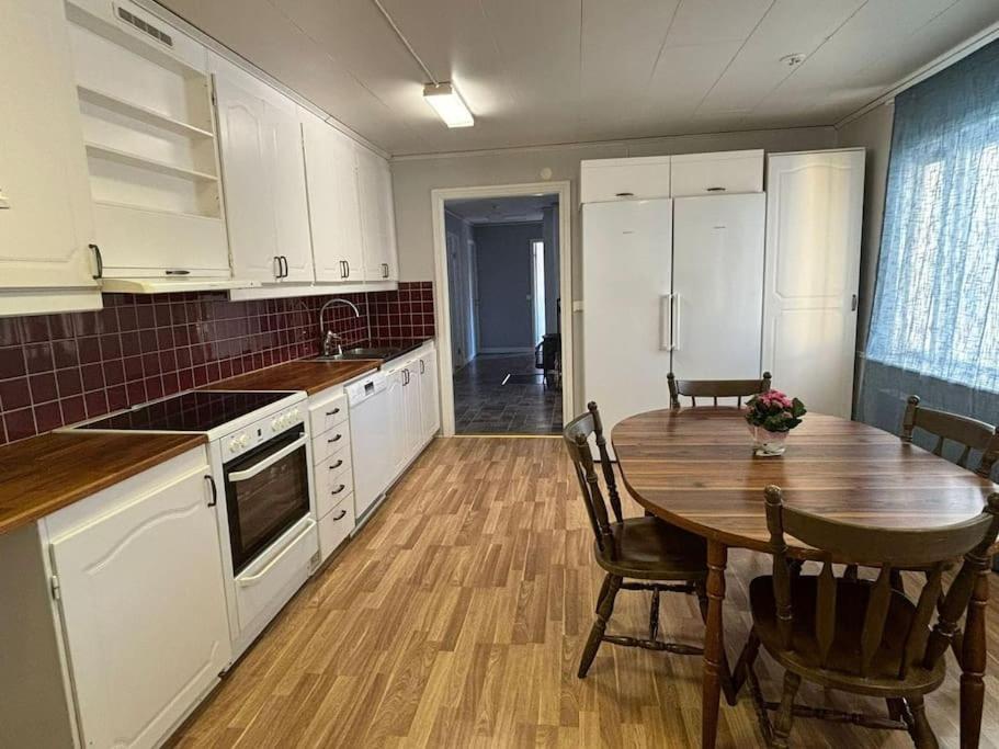 3Bdr Close To Nature A Beautiful Home Lake Nearby Uppsala Eksteriør billede